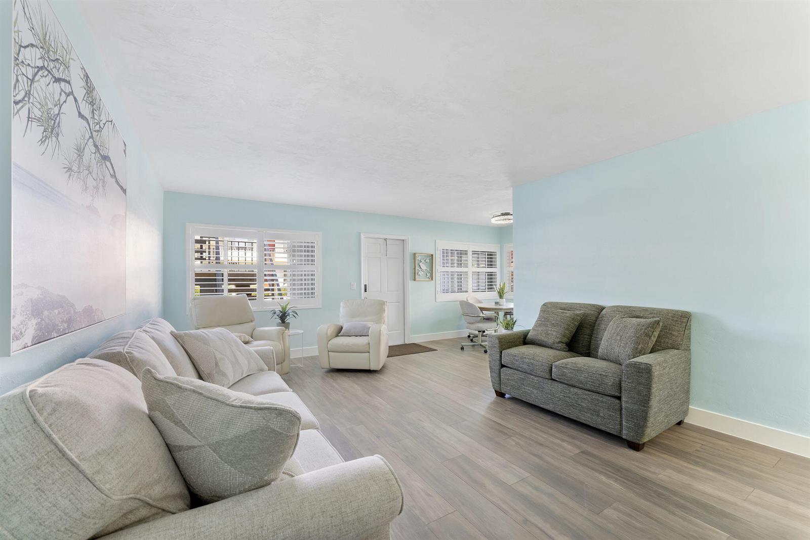 3322 CYNTHIA Lane # 102, FL 33461 photo 2
