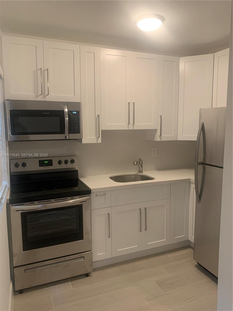 1218 Salzedo St # 6, Coral Gables FL 33134 photo 3