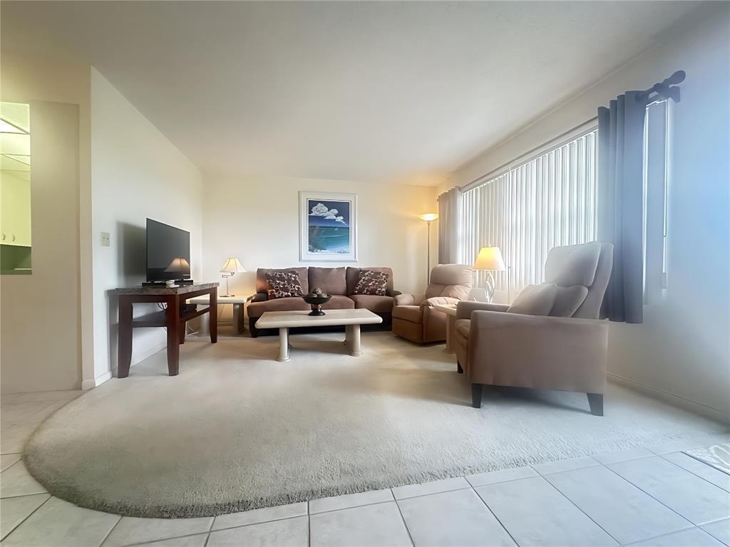 4037 HARWOOD D, Deerfield Beach FL 33442 photo 2