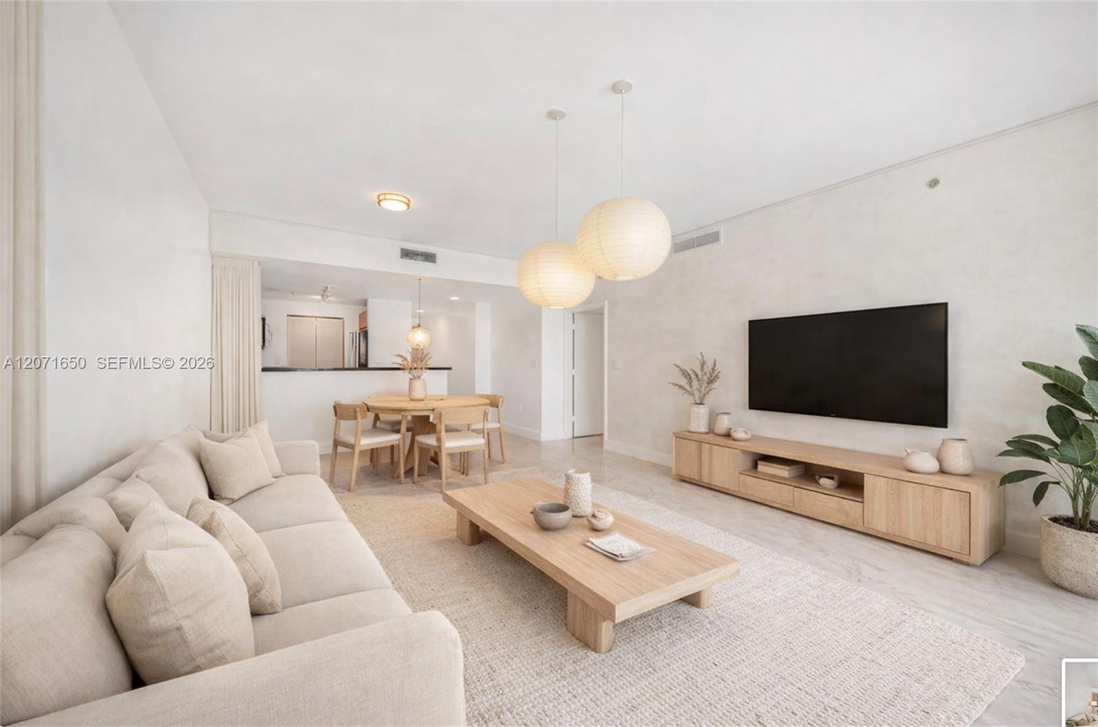 244 Biscayne Blvd # 3704, Miami FL 33132 photo 3