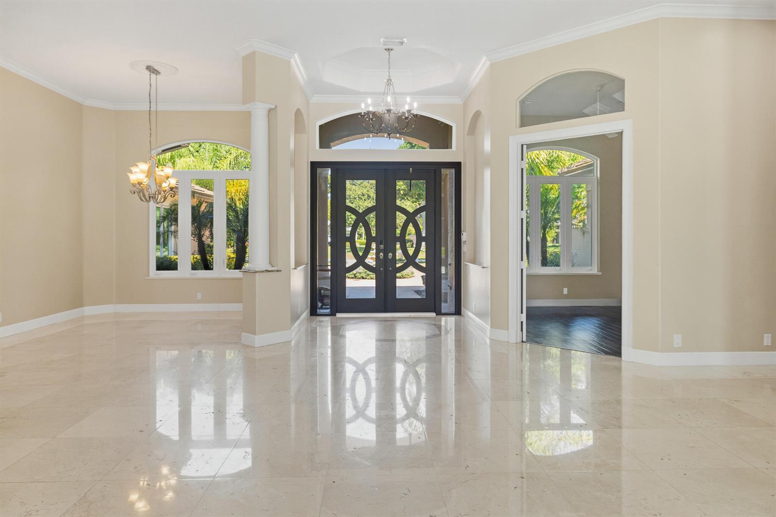 8480 MAN O WAR Road, Palm Beach Gardens FL 33418 photo 5