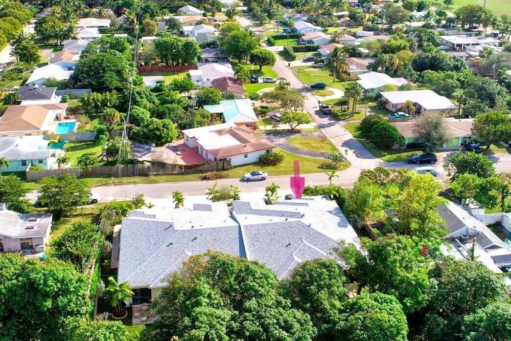 2517 Oceanview Avenue E, Delray Beach FL 33444 photo 2
