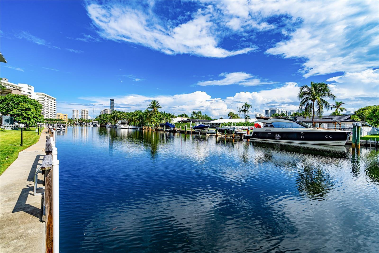 455 Paradisee Isle Blvd # 106, Hallandale Beach FL 33009