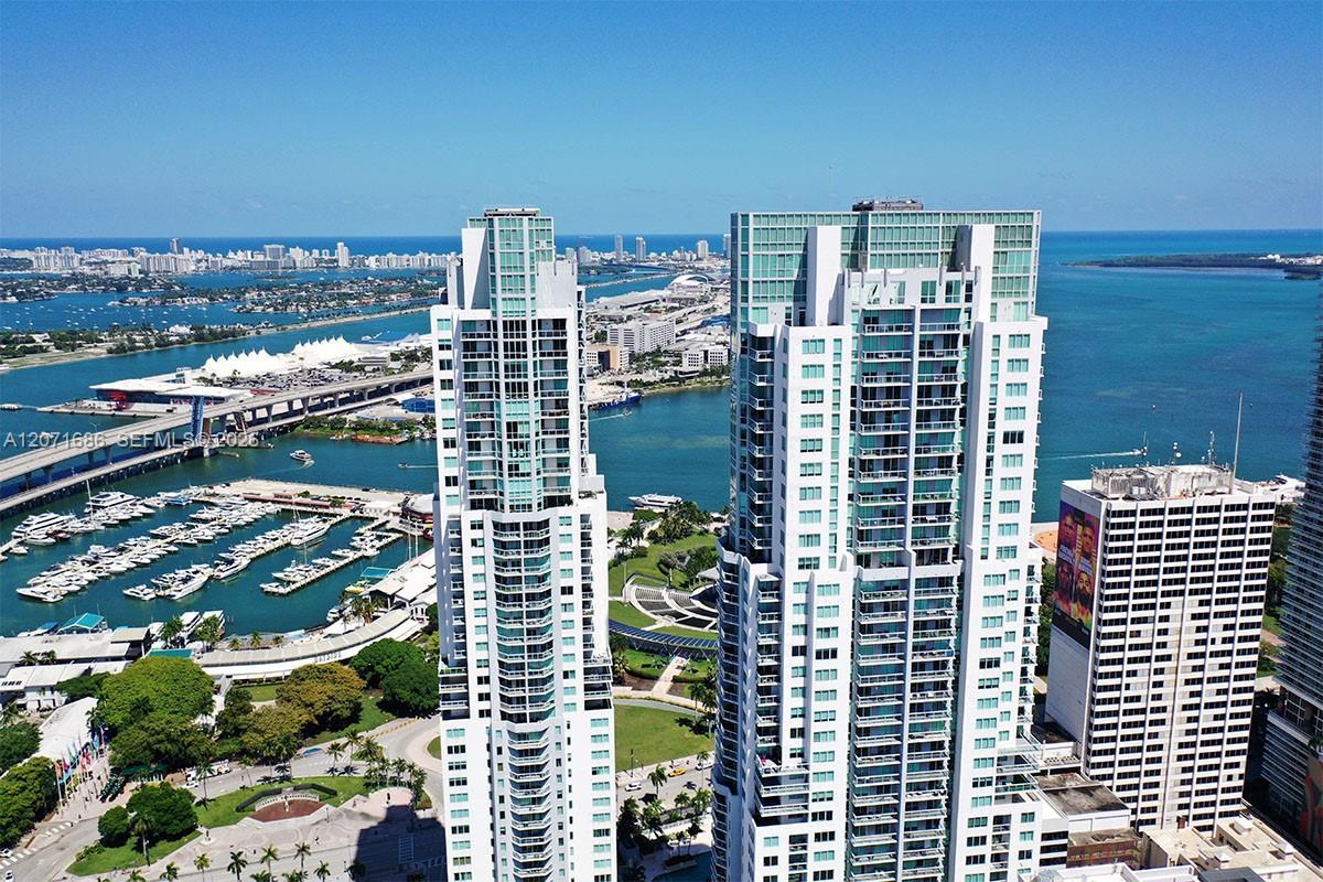 244 Biscayne Blvd # 3903, Miami FL 33132 photo 2
