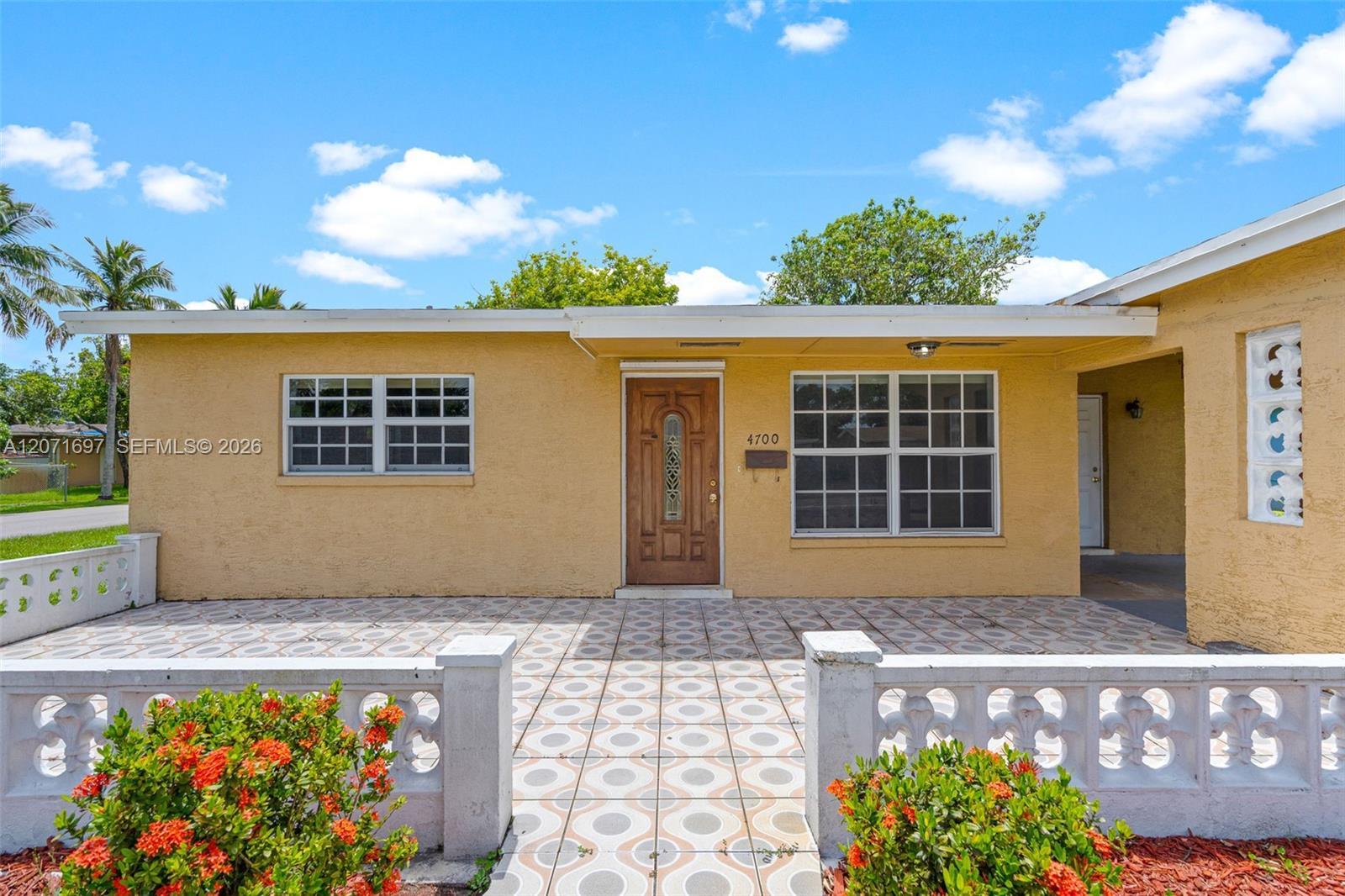 4700 NW 41st Pl, Lauderdale Lakes FL 33319 photo 5