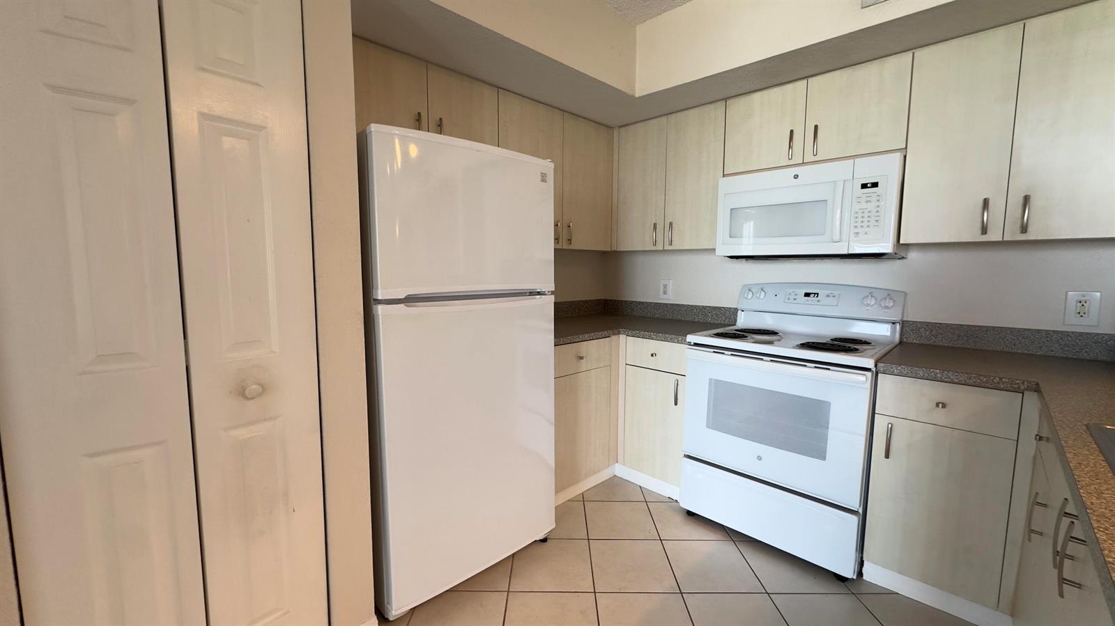 1801 N Flagler Drive # 630, West Palm Beach FL 33407 photo 3