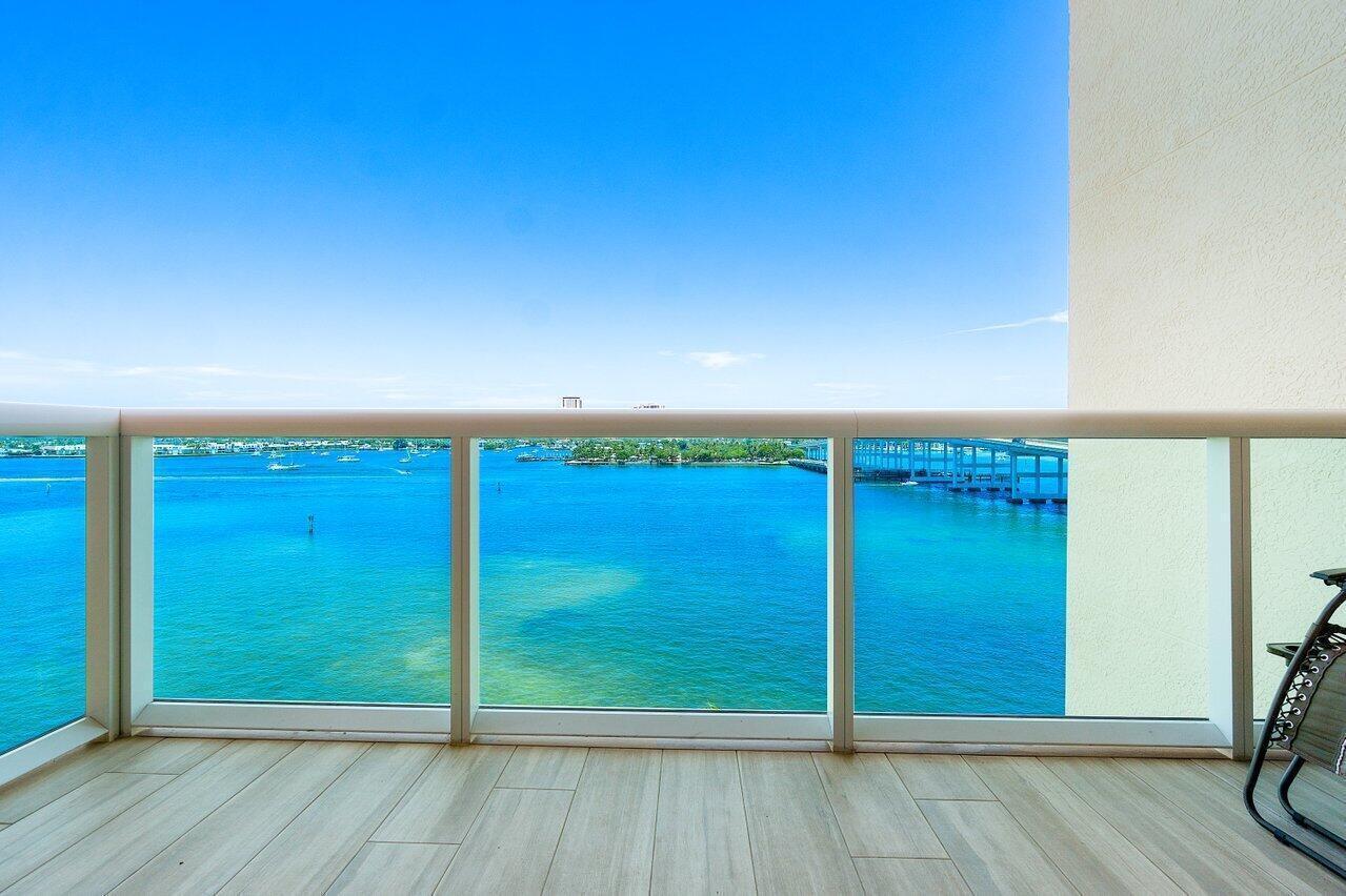 2640 Lake Shore Drive # 711, Riviera Beach FL 33404 photo 4
