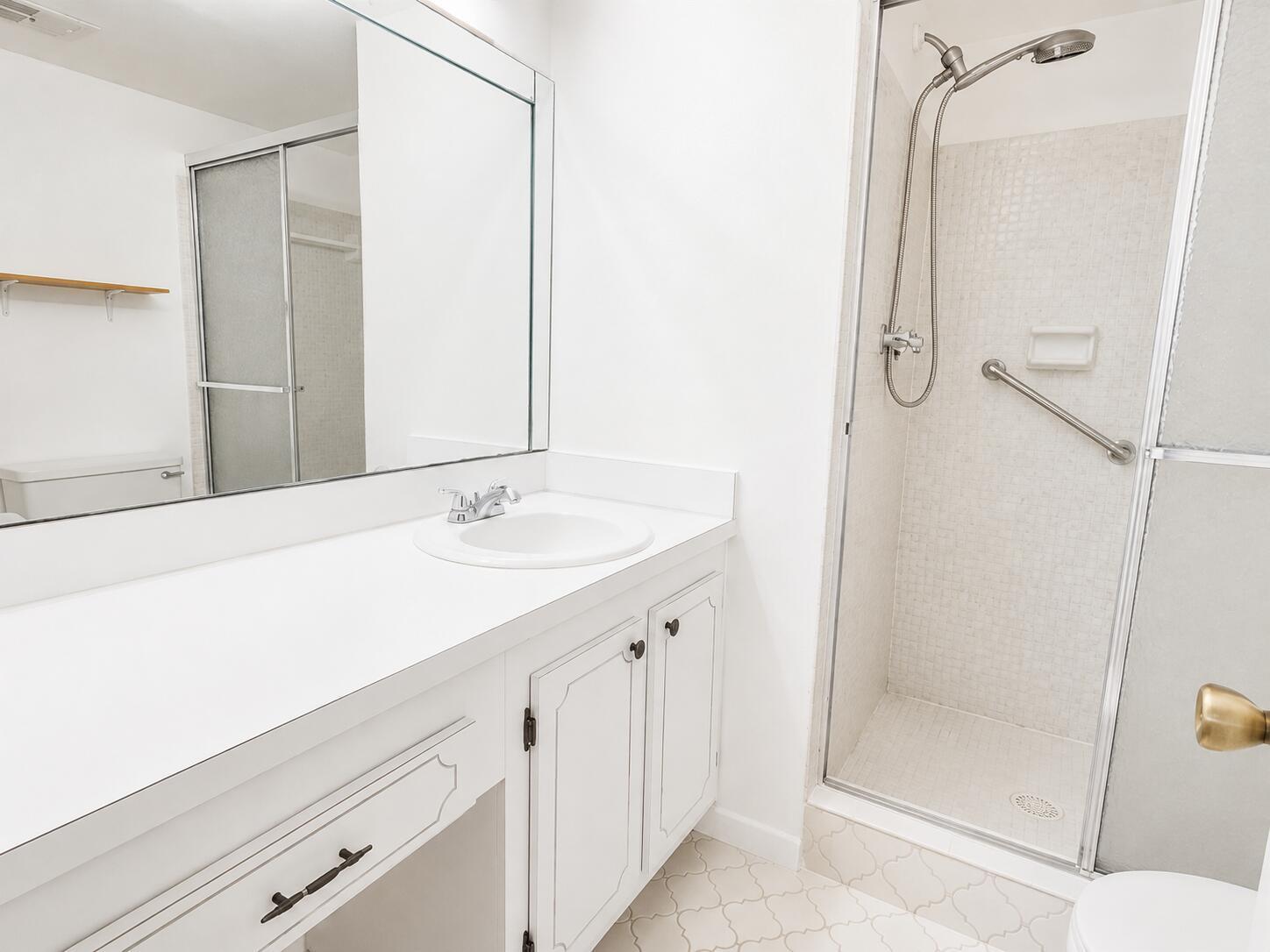 3051 Sunrise Lakes Drive E # 203, Sunrise FL 33322 photo 5