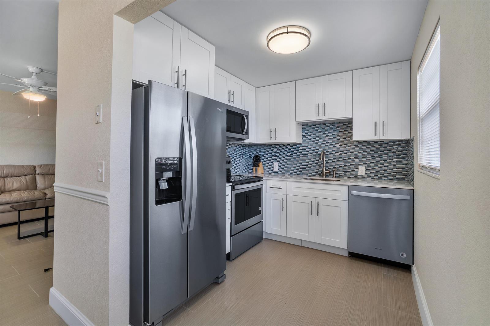 224 Fanshaw F, Boca Raton FL 33434 photo 3