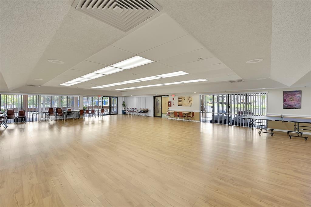 2541 N NOB HILL Road # 308, Sunrise FL 33322