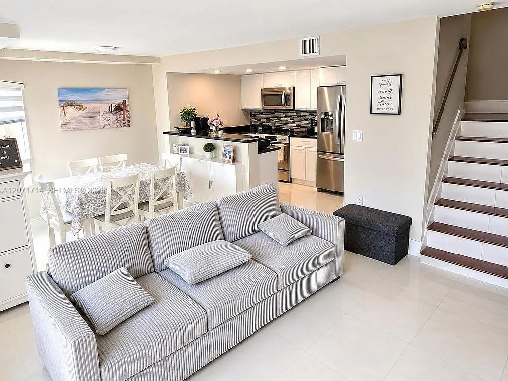 8575 NW 5th Ter # 1509, Miami FL 33126 photo 4