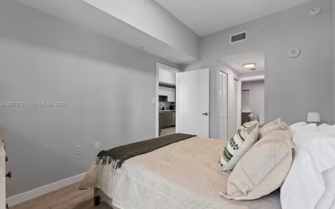 321 NE 26th St # 811, Miami FL 33137 photo 3