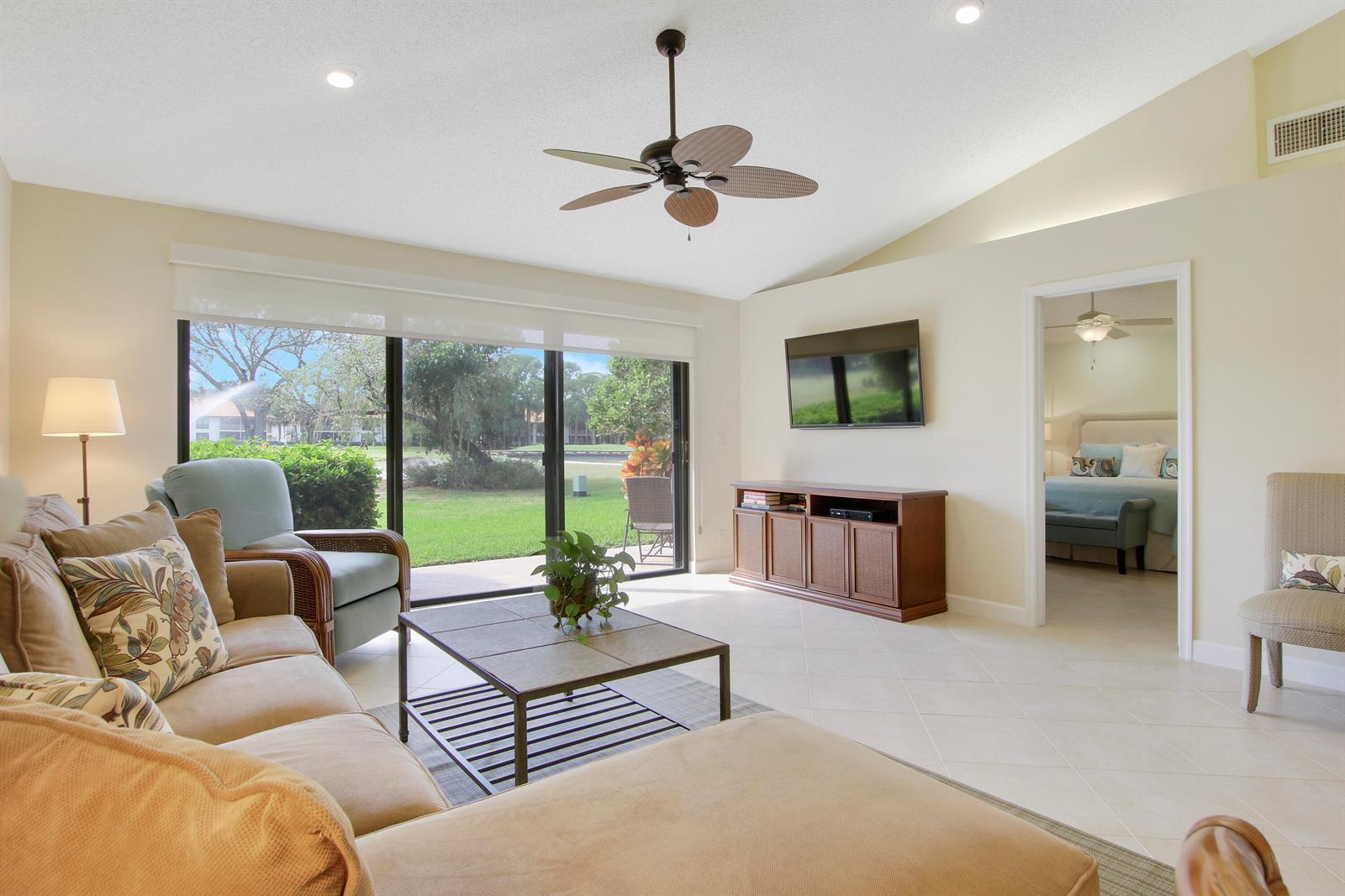 820 Club Drive, Palm Beach Gardens FL 33418 photo 4