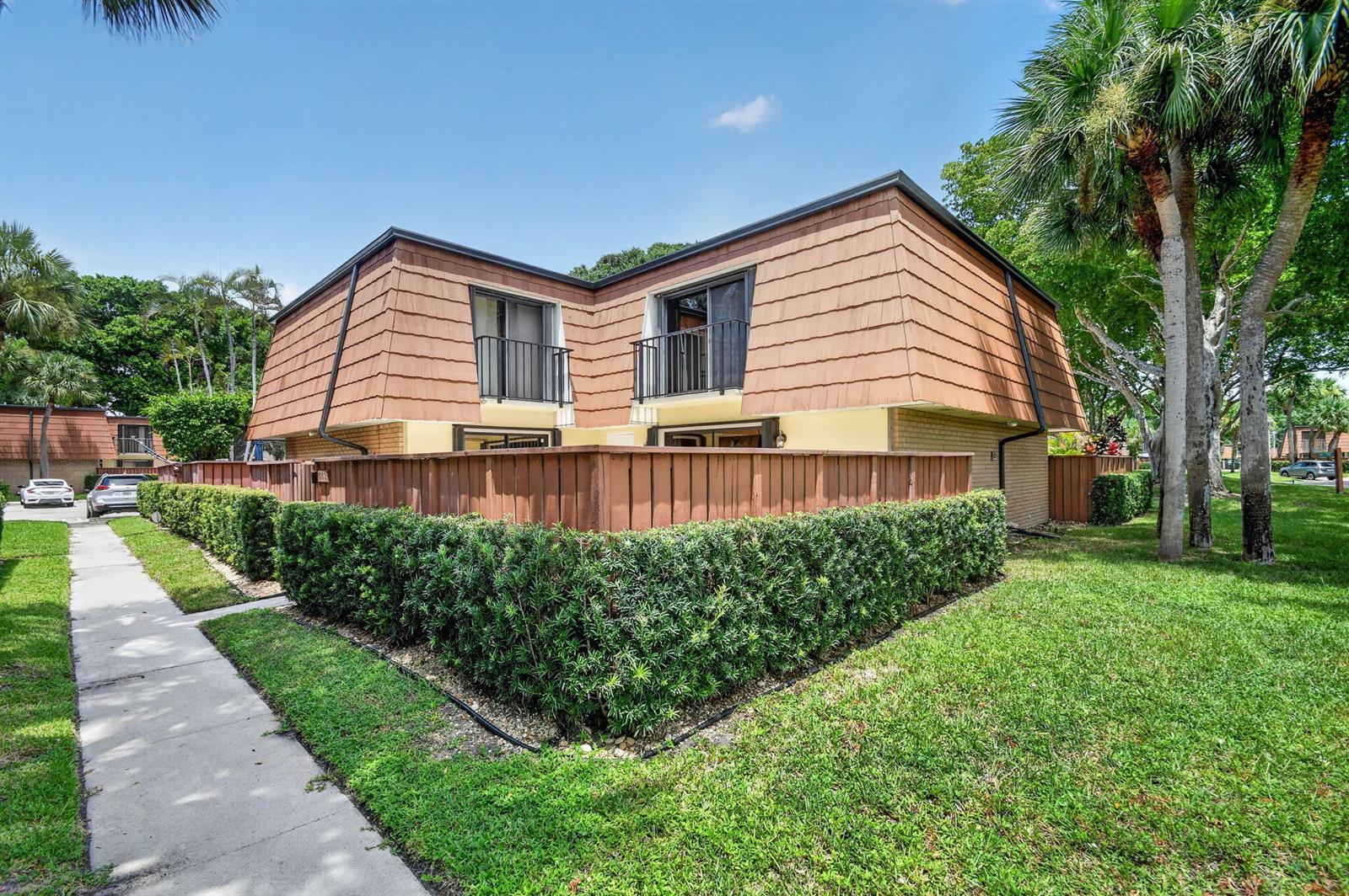 503 BUTTONWOOD Lane, Boynton Beach FL 33436