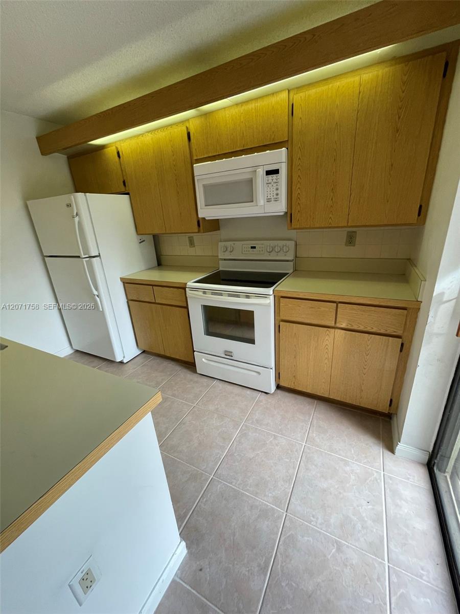 6902 69th Way, West Palm Beach FL 33407 photo 5