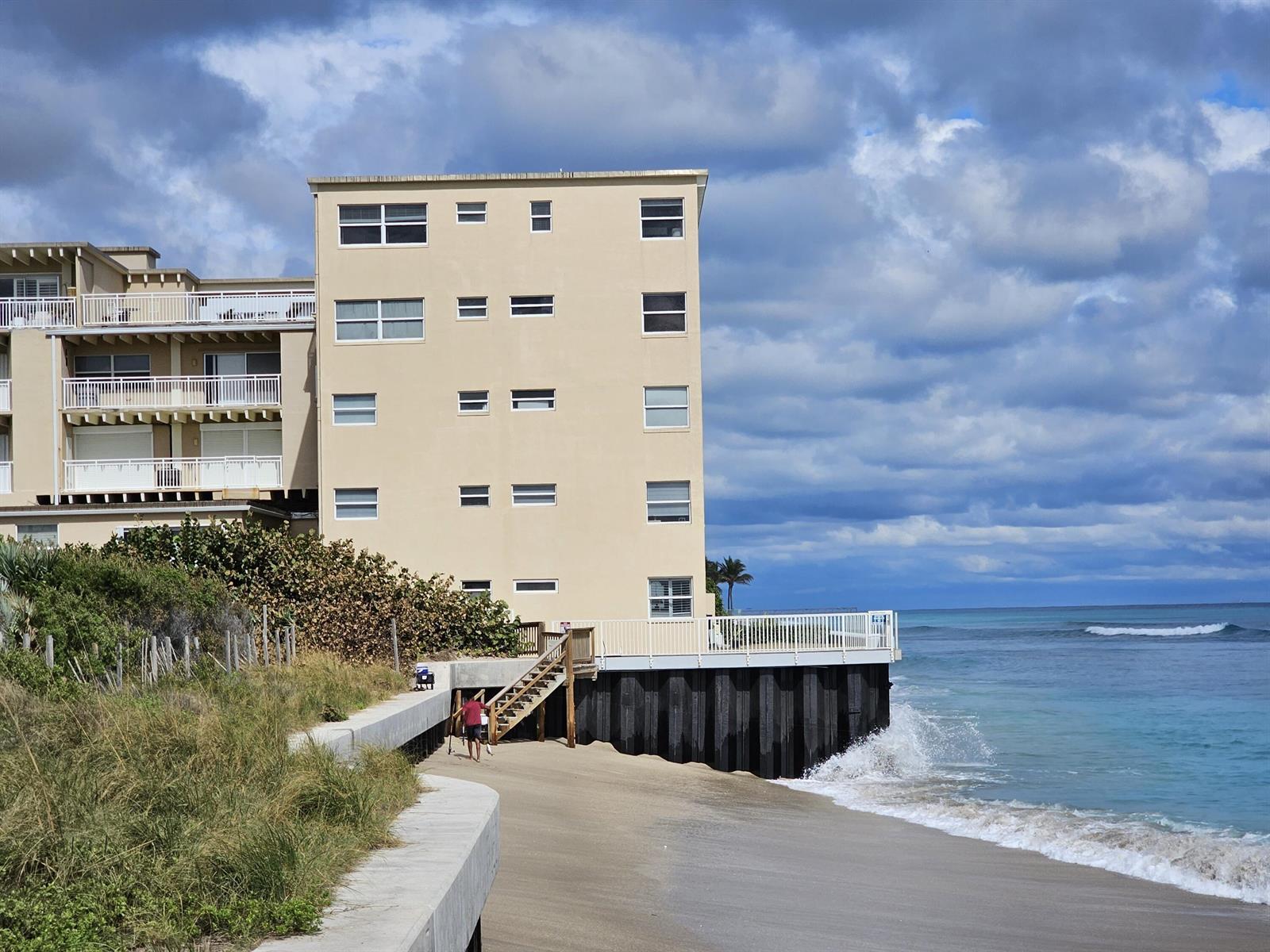 4500 S Ocean Boulevard # 309, South Palm Beach FL 33480