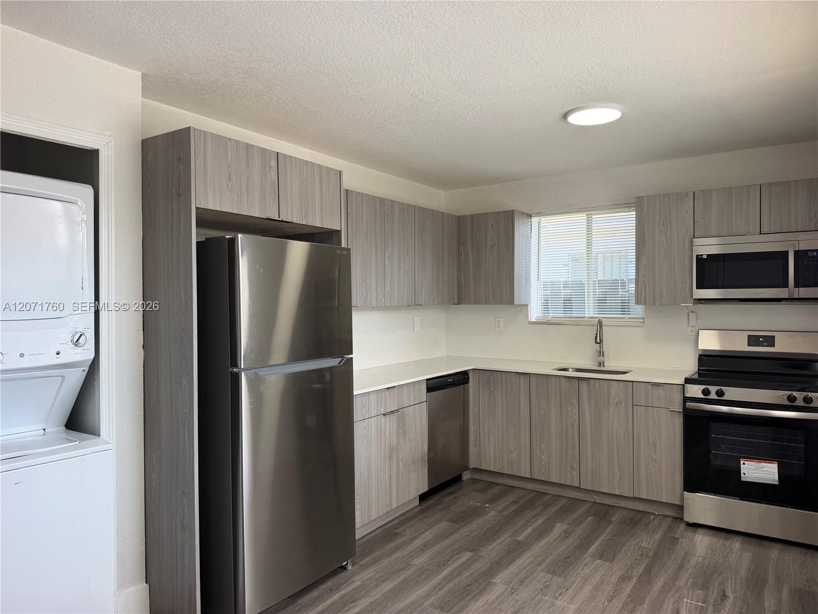 580 NW 58th St, Miami FL 33127 photo 5