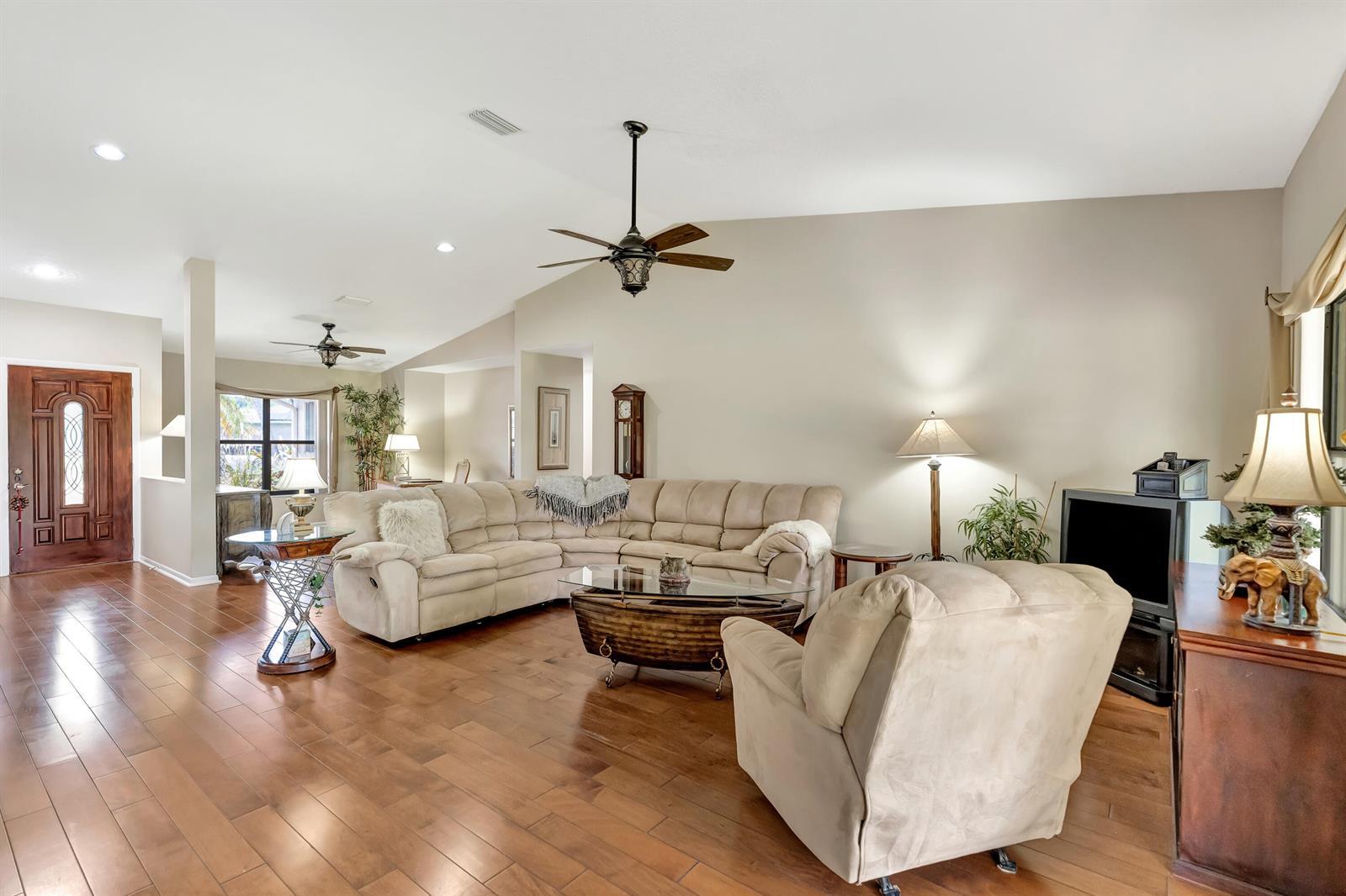 108 Lexington Drive, Royal Palm Beach FL 33411 photo 5