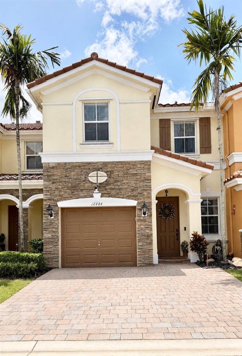 12444 Emerald Creek Ct, Plantation FL 33325