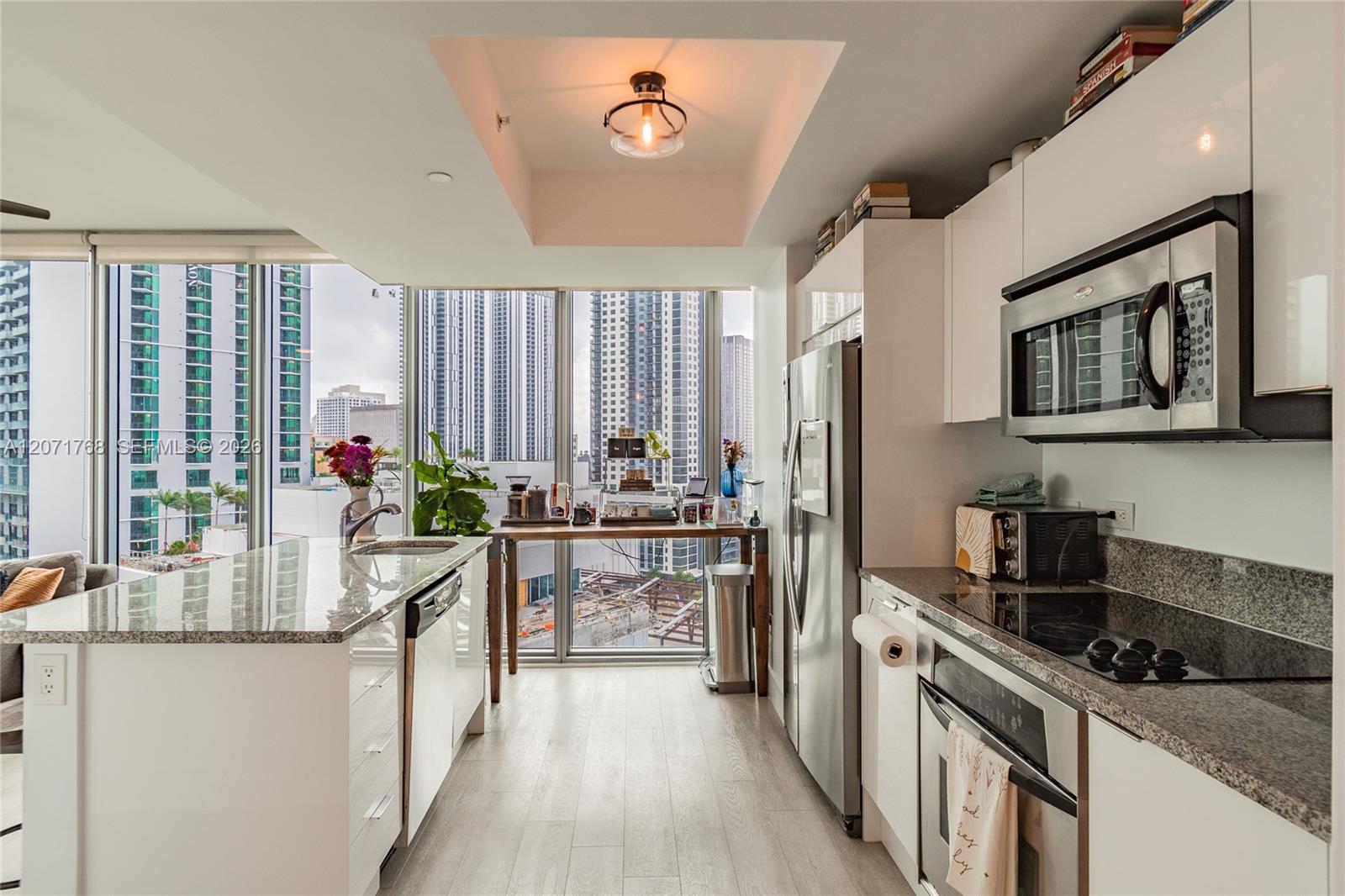 888 Biscayne Blvd # 1601, Miami FL 33132 photo 2