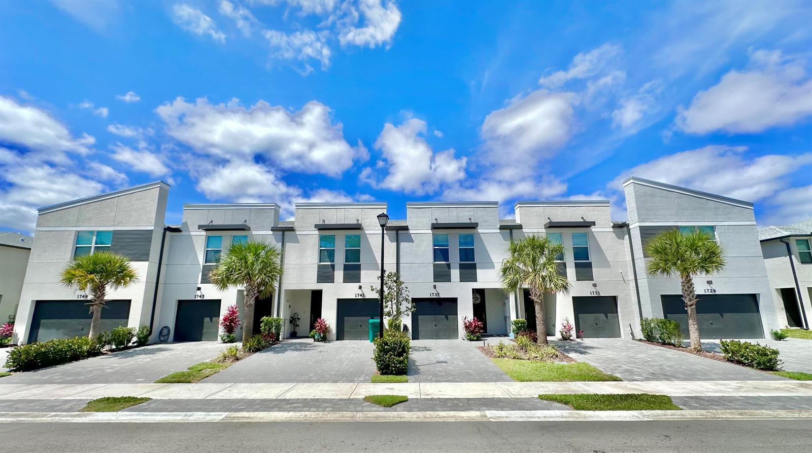 1733 Lindley Street, West Palm Beach FL 33407 photo 3
