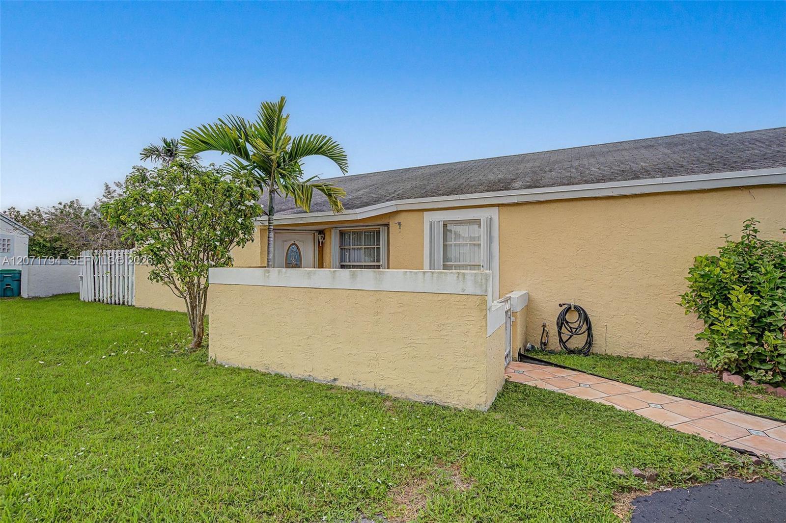 14963 SW 74th Ter, Miami FL 33193 photo 2