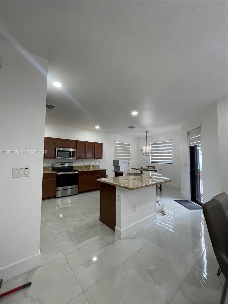9260 W 35th Ln, Hialeah FL 33018 photo 4