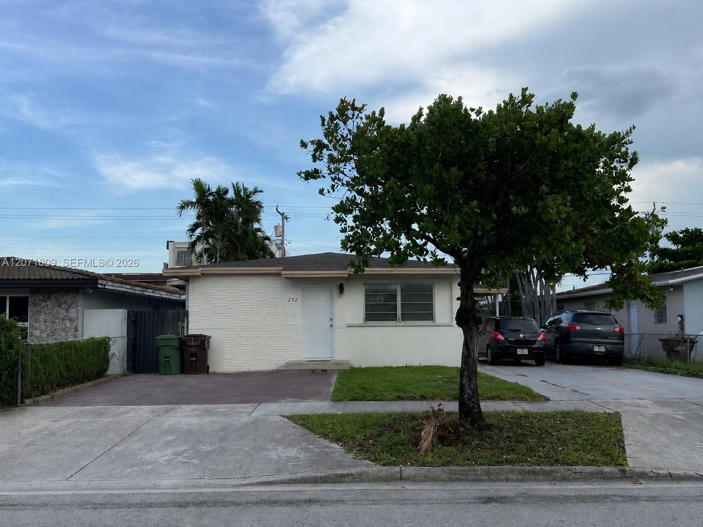 Hialeah, FL