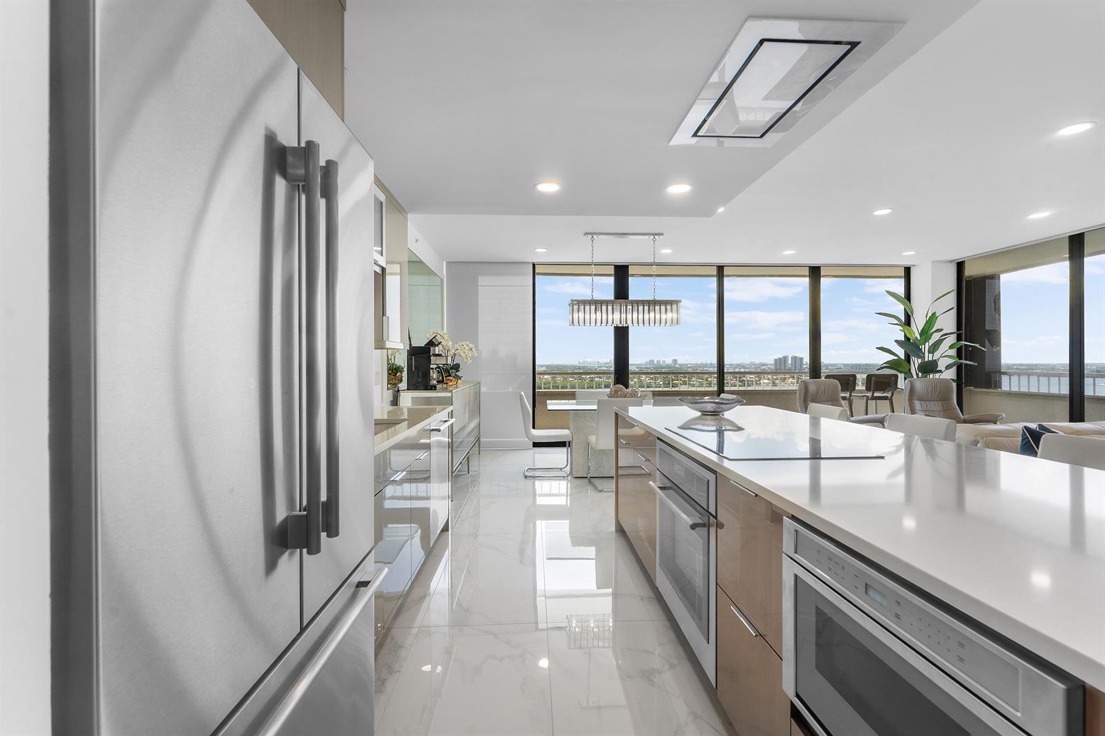 5280 N OCEAN Drive # 16E, Singer Island FL 33404 photo 4