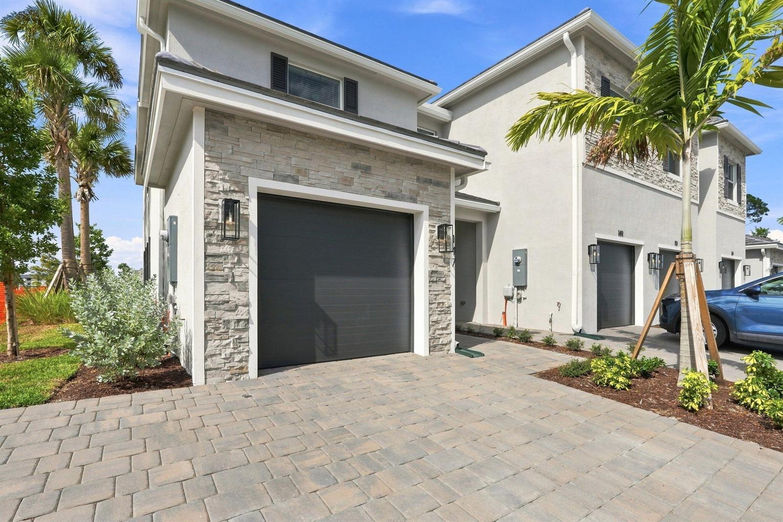 147 LAKESIDE LANDING Court, Royal Palm Beach FL 33411 photo 4
