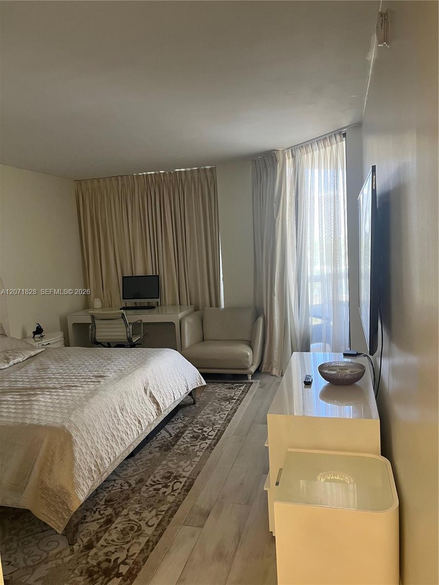 20191 E Country Club Dr # 503, Aventura FL 33180 photo 3