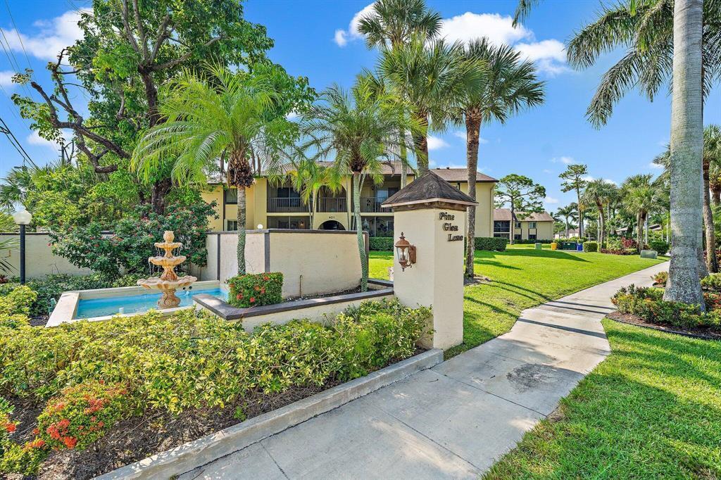 409 PINE GLEN Lane # 1, FL 33463
