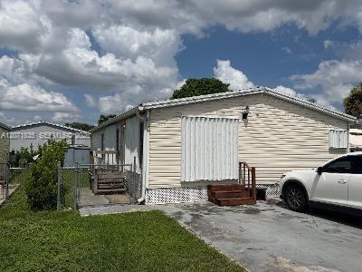 19800 SW 180th Ave unit 131, Miami FL 33187 photo 2