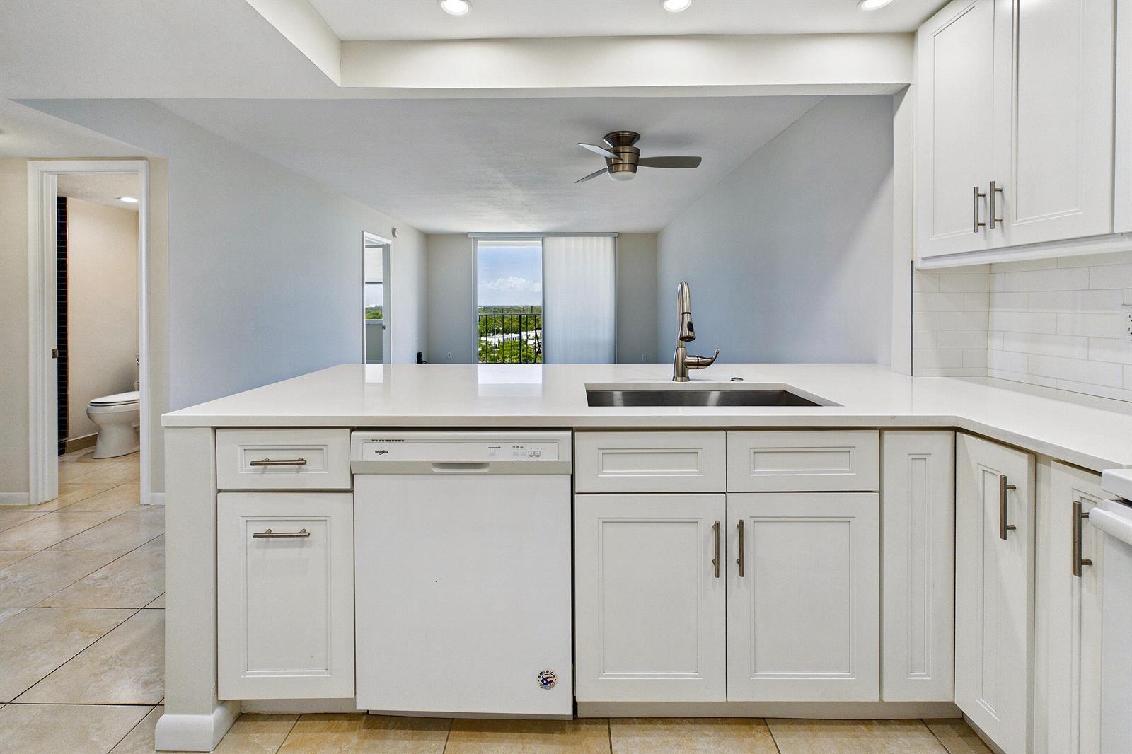1800 N ANDREWS Avenue N # 12G, Fort Lauderdale FL 33311 photo 5