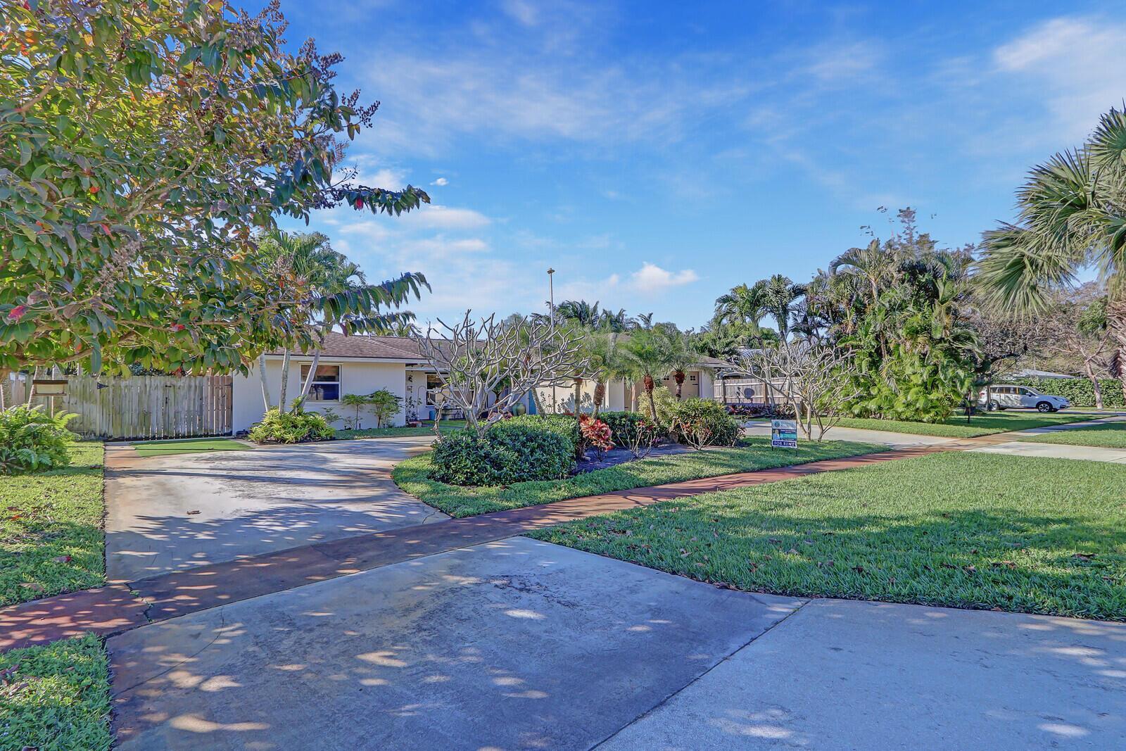 5140 LAIRD Lane, Jupiter FL 33458 photo 2