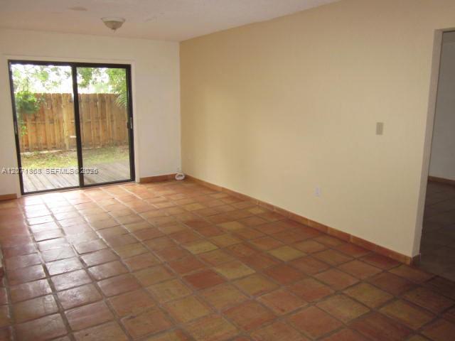 13224 SW 10 TE, Miami FL 33184 photo 3