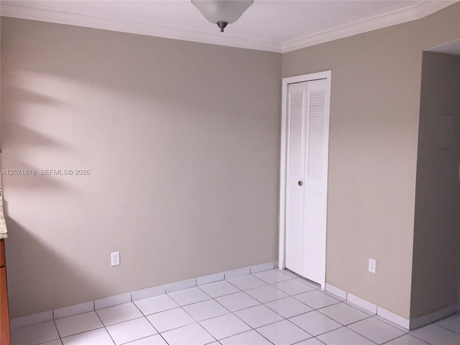 10740 N Kendall Dr # 15, Miami FL 33176 photo 4