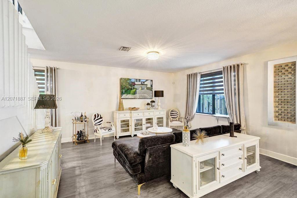 22405 SW 102nd Ave, Miami FL 33190 photo 3