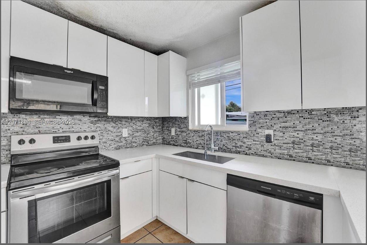 1154 NE 103 Street # 1, Miami FL 33150 photo 2