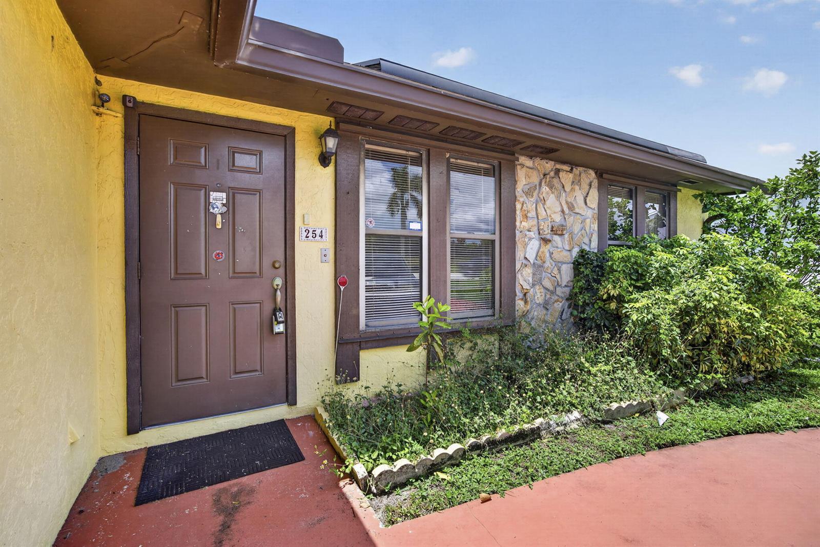 254 LA MANCHA Avenue, Royal Palm Beach FL 33411 photo 5