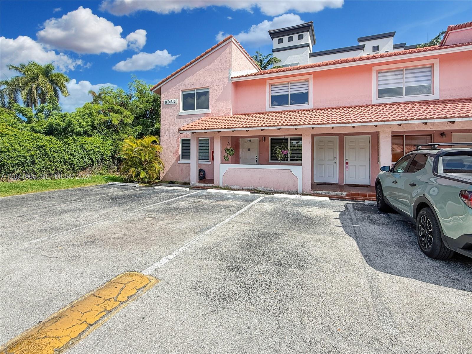 8035 Lake Dr # 205, Doral FL 33166