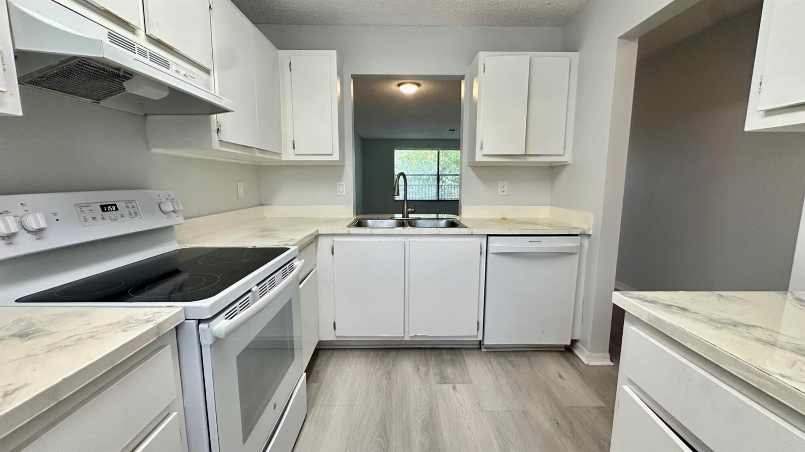 11464 NW 39th Street # 11464, Coral Springs FL 33065 photo 2