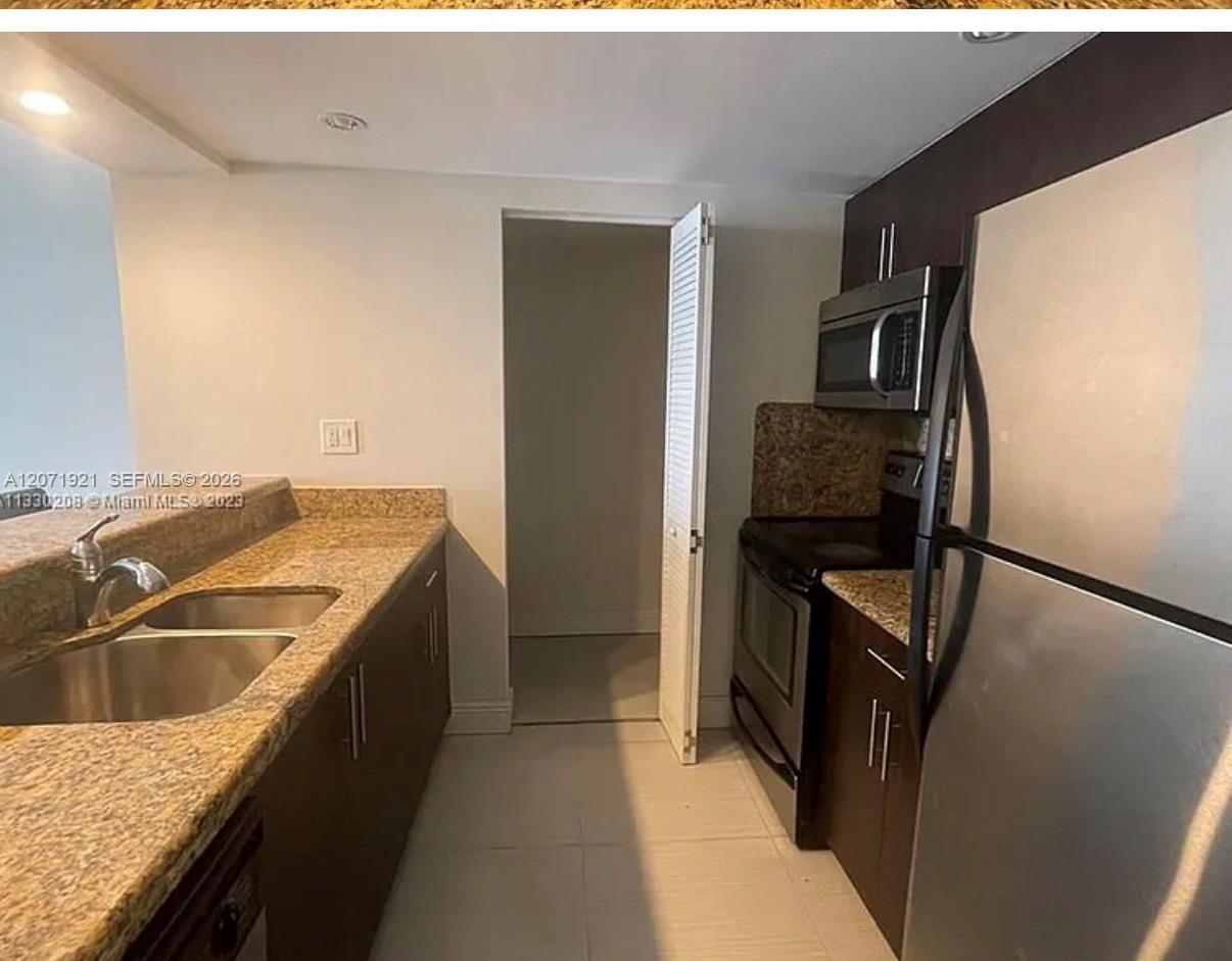 850 N Miami Ave # 2205, Miami FL 33136 photo 3