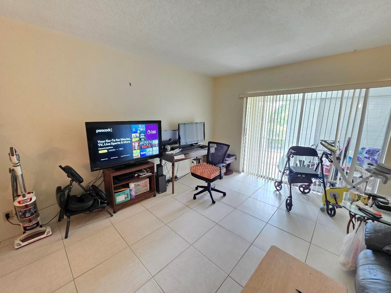 700 LAYNE Boulevard # 318B, Hallandale Beach FL 33009 photo 4