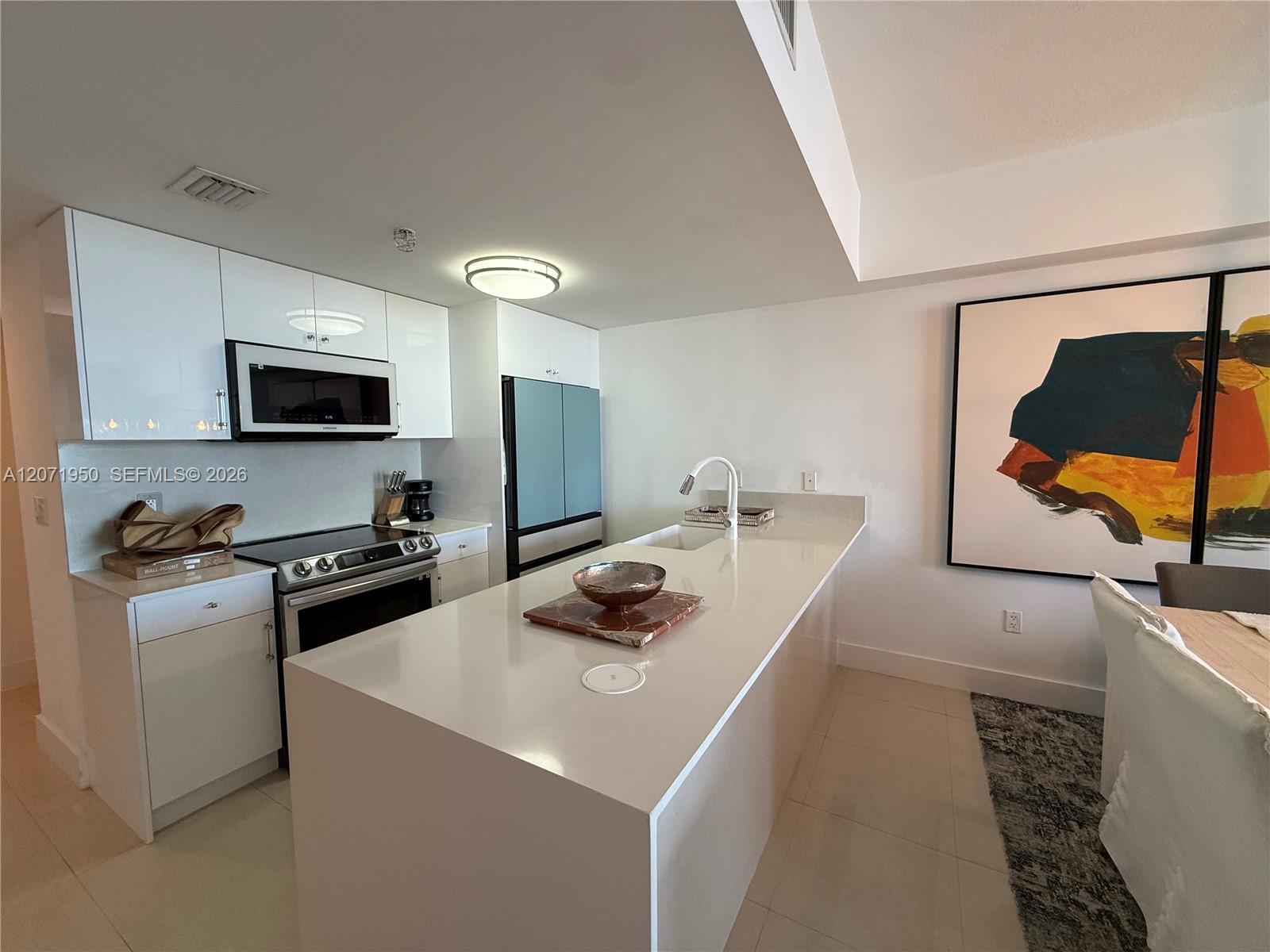 185 SW 7th St # 3803, Miami FL 33130 photo 5