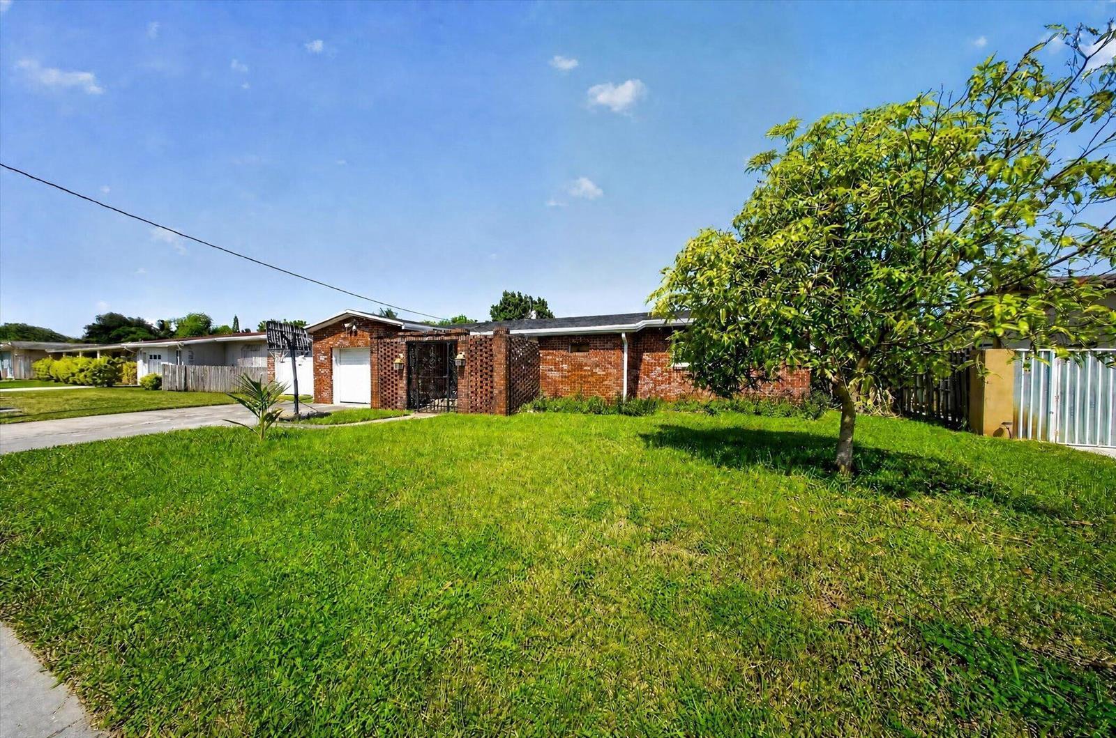 2251 SW 67TH Way NE, Miramar FL 33023 photo 3
