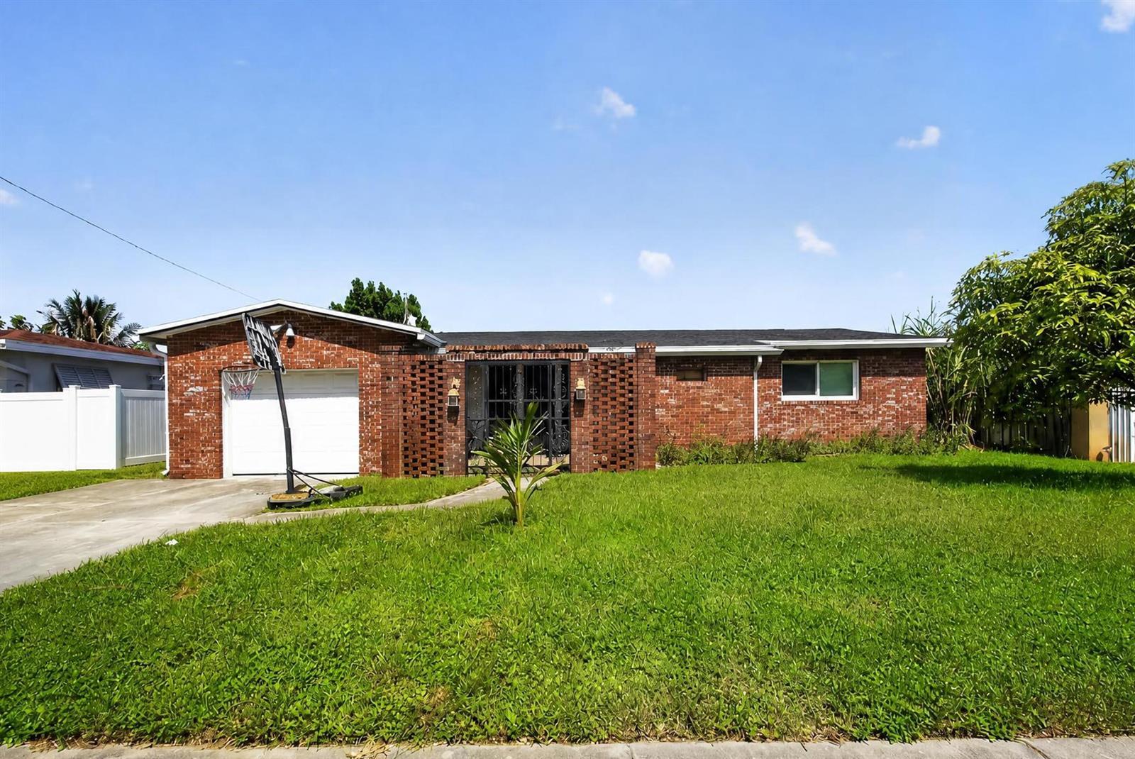 2251 SW 67TH Way NE, Miramar FL 33023