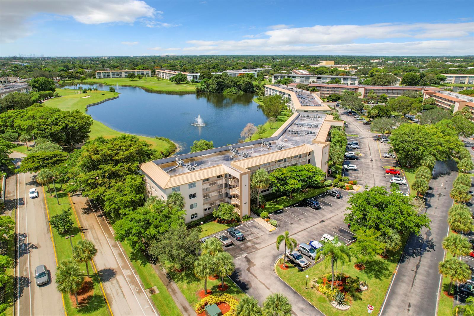 3205 Portofino Point # B4, Coconut Creek FL 33066 photo 2