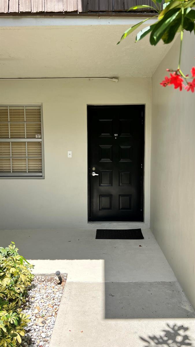 4017 N CYPRESS Drive # 101, Pompano Beach FL 33069 photo 2
