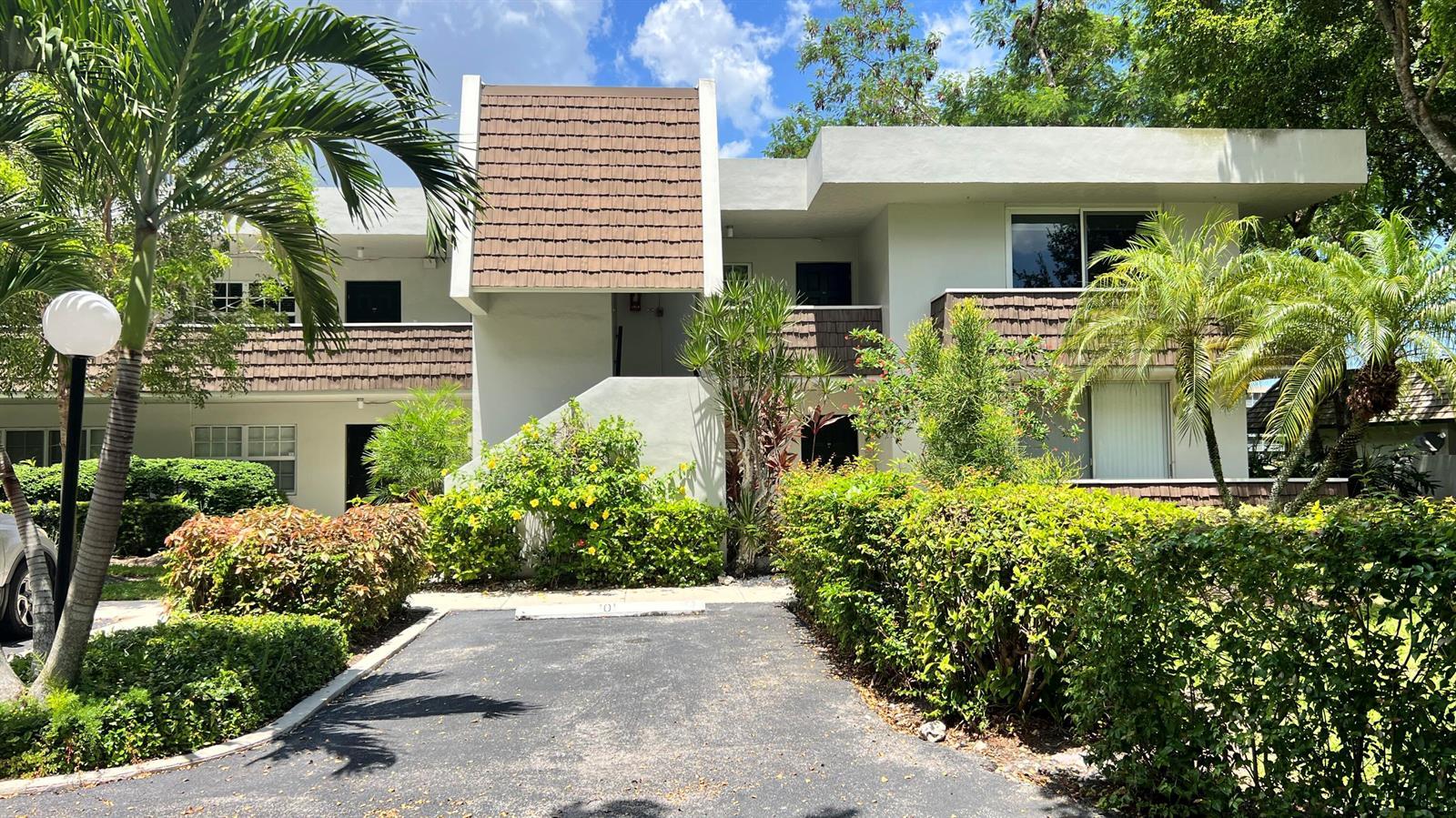 4017 N CYPRESS Drive # 101, Pompano Beach FL 33069